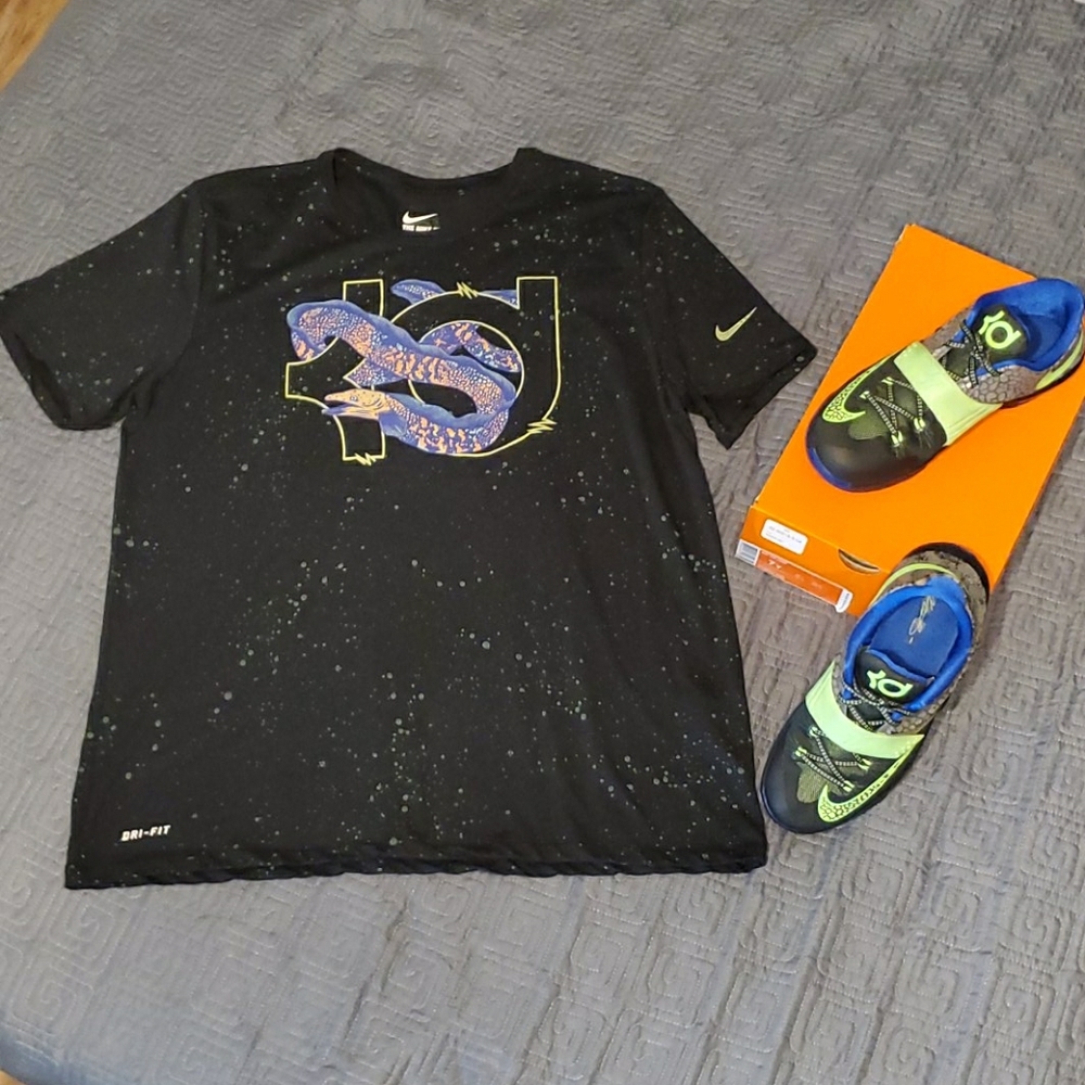 Nike KD Tee with matching KD V11 Shoe